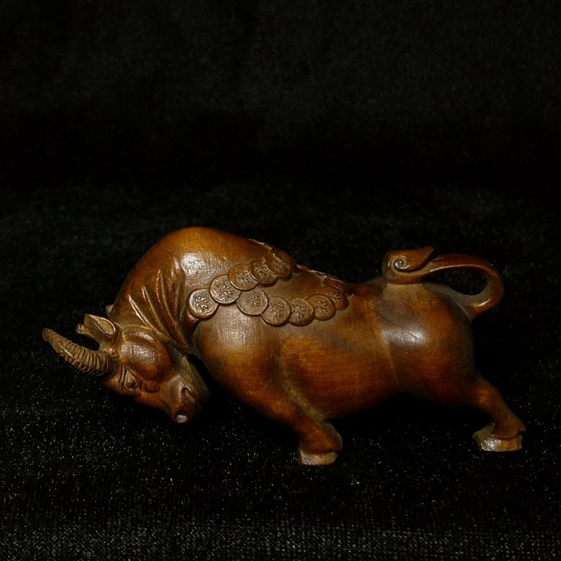 

1919 Chinese Boxwood Hand Carved ox Bull Coin Figure Statue Family Decoration Collection gift