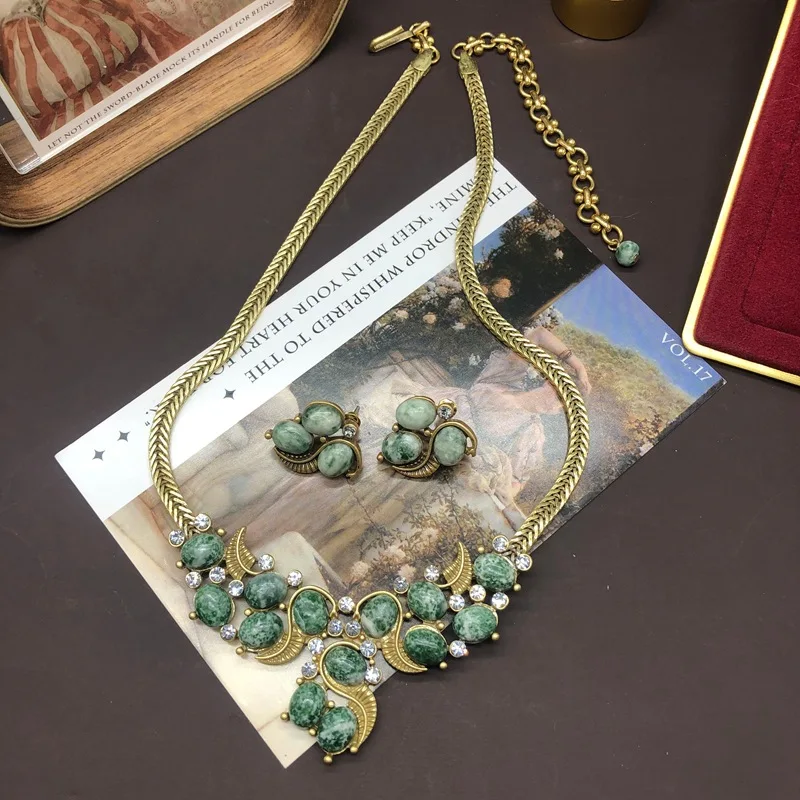 S0ad6fb7c065d4430aed091d564f35559m Retro Fashion Jade Turquoise Inlaid Necklace Earring Set Banquet Party Jewelry High-End Women Elegant And Atmospheric Mallzona