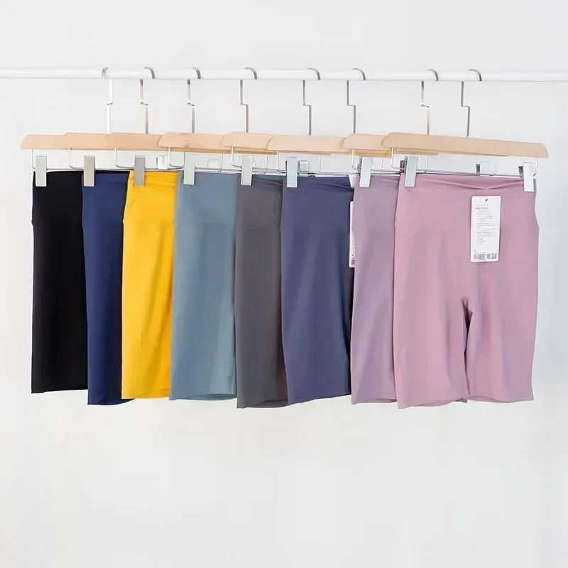 Рисунок 4 - Женские спортивные шорты Lulu с высокой талией