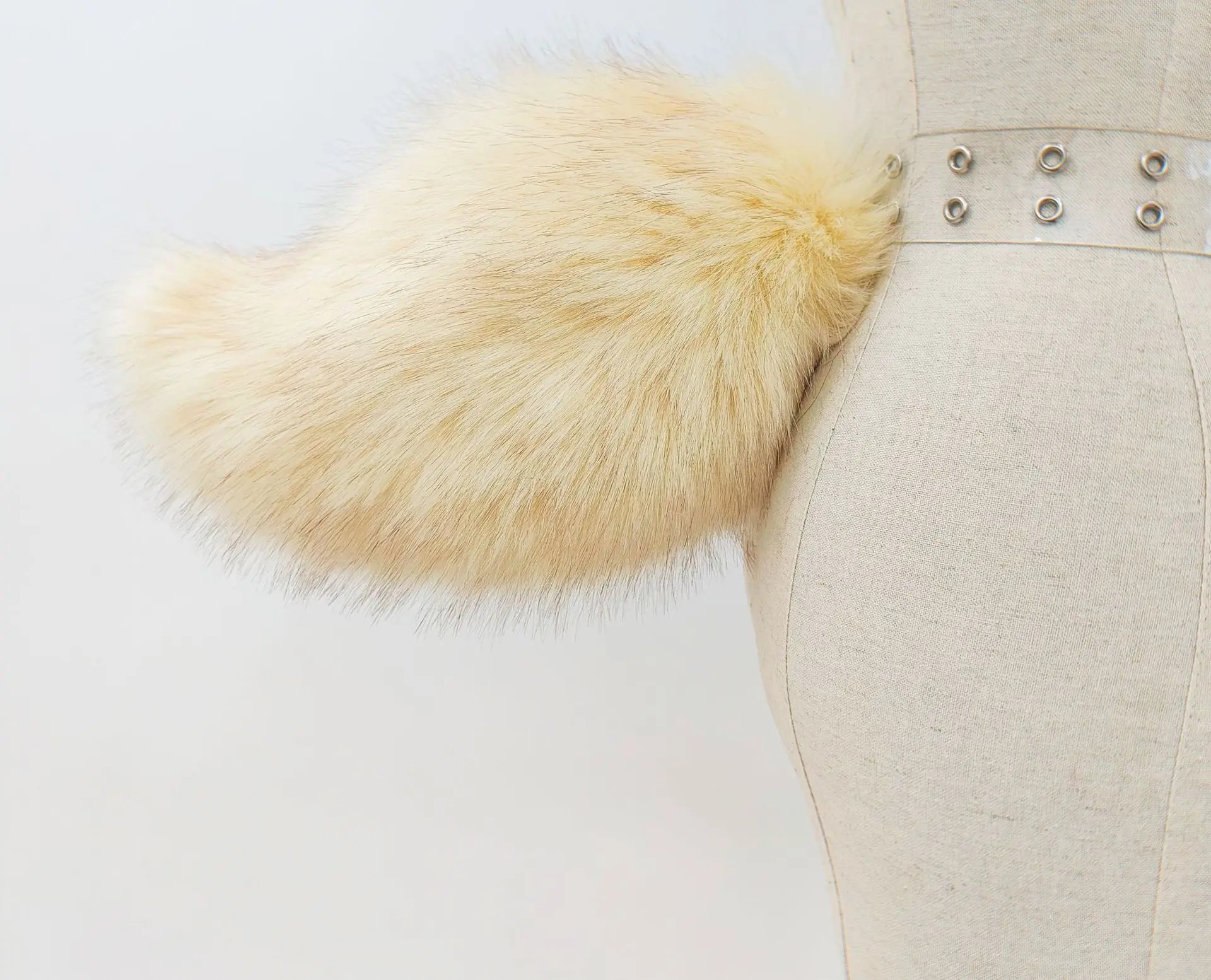 Faux Fur Furry Rabbit Tail Realistic Plush Animal Bunny Tail Cosplay Props Carnival Party Dress Up Lolita Cosplay Accessories