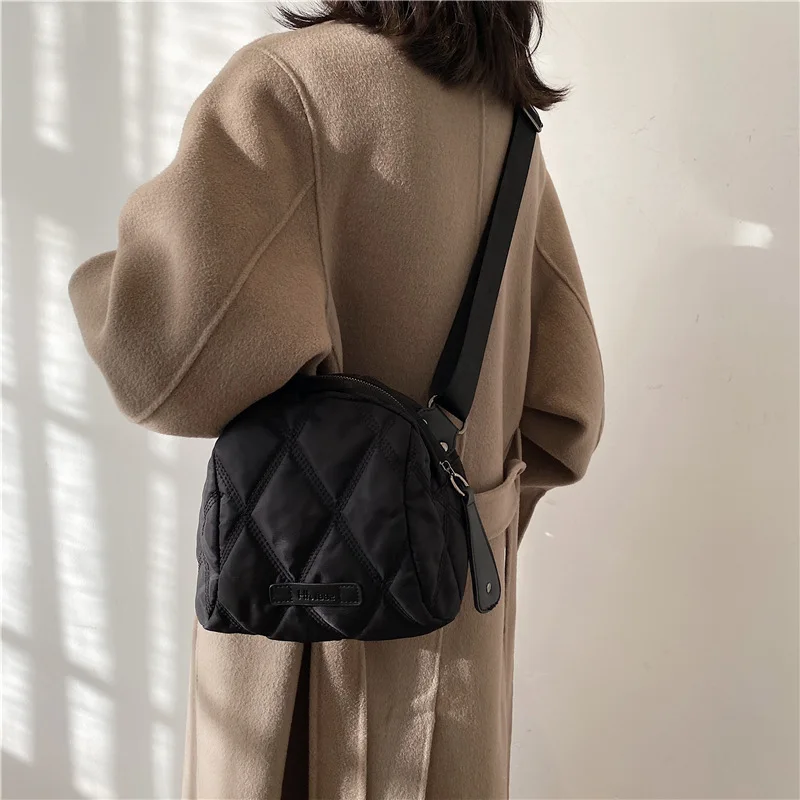 Quilted Women's Nylon Large Tote Diamond Lattice Luxury Brand Designer Handbag Autumn Winter Solid Color Shell Crossbody Bag