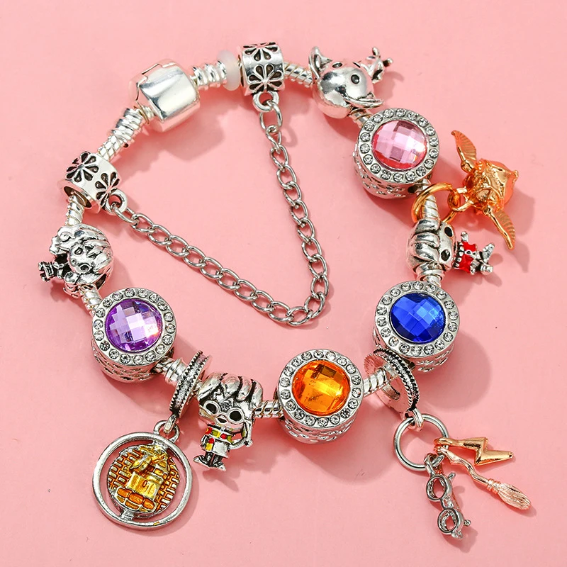 thumbnail image 1 of Disney-pulsera con abalorios de Star Wars para mujer, brazalete con diseño de arma Ultimate, Darth Vader, BB-8, C-3PO, Chewbacca, Yoda, 1 of 5