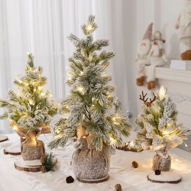 

Small Artificial Christmas Ornaments PE Flocking Snow Warm Christmas Trees with Lights Tabletop New Year Mall Home Decoration