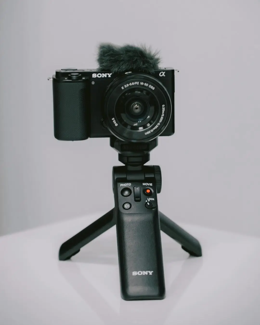 Sony Alpha ZV-E10 zve10 Vlog Camera Digital Compact Camera 16-50mm Lens Professional E10 E-Mount Mirrorless Photography