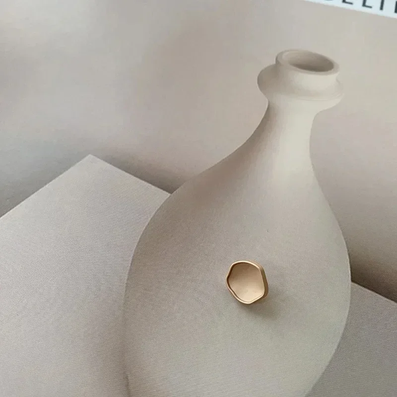 10pcs Set Artistic Alloy Shirt Buttons Avant-Garde Collar Cuff Closures 10mm Miniature Sculpture Buttons For Designer Blouses