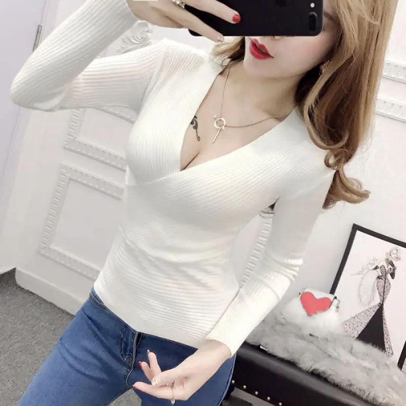 

2023 New Autumn and Winter Sexy Spicy Girls Tight Solid Low Cut Cross V-Neck Slim Fit Long Sleeve Knitted Underlay Sweater