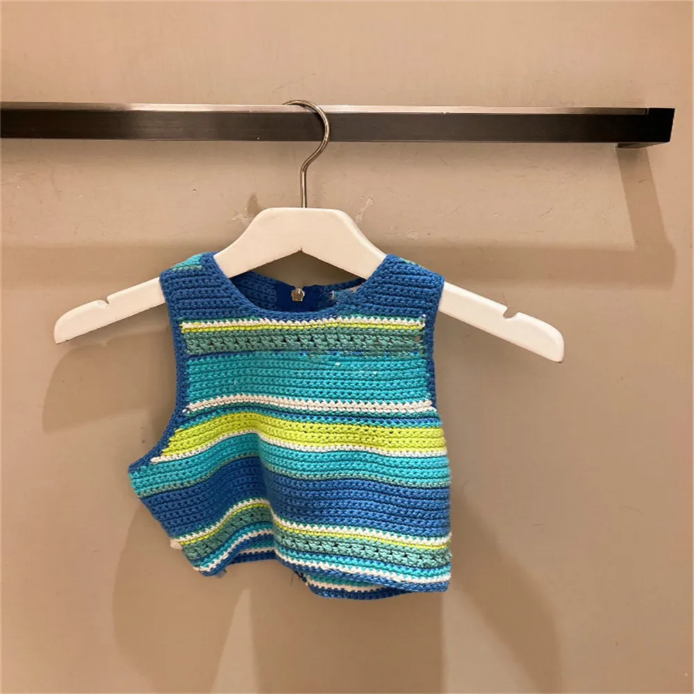 

Spring/Summer New Slim Fit Short Sleeveless Color Stripe Zipper Hand Hook Knitted Tank Top Women's Fashion