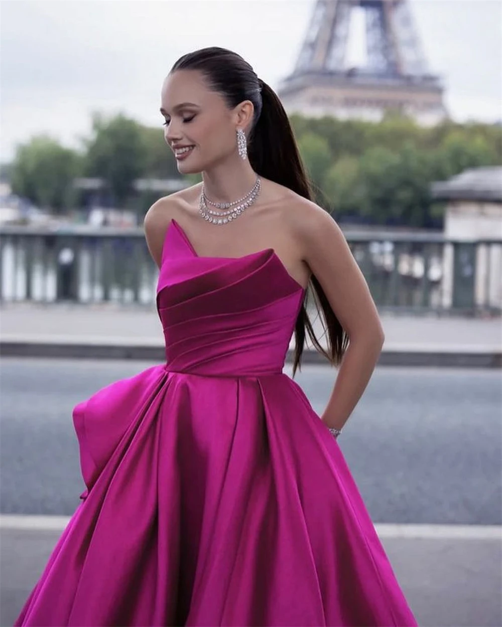 Robe de Soirée Longue en Satin à Volants, Tenue de Bal de Forme Trapèze, Sans Bretelles, sur Mesure, Arabie Saoudite