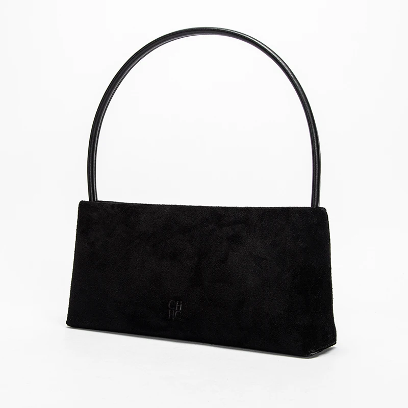 حقيبة تحت الإبط مخملية بسيطة أحادية اللون على الطر...