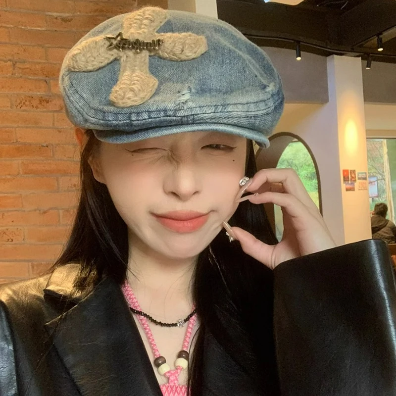 

Korean Niche Denim Forward Hat Women's Spring Summer Small Brim Metal Label Love Sticker Duckbill Cap Fashion Street Beret