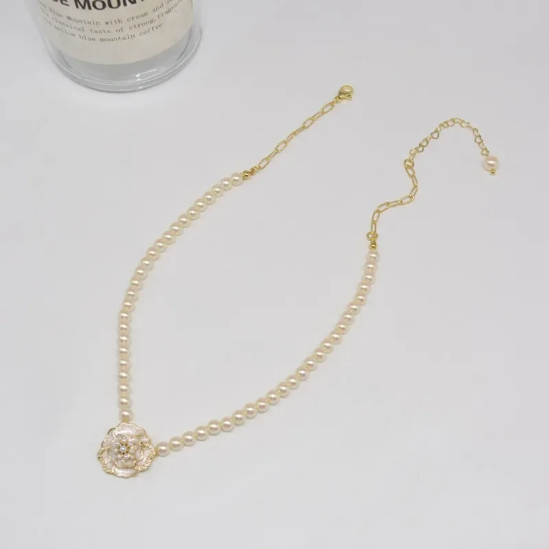 Women's Necklace Flower Imitation Pearl Luxury 2024 Korean Fashion Banquet Clavicle Chain For Women Fashion Jewelry Accessories