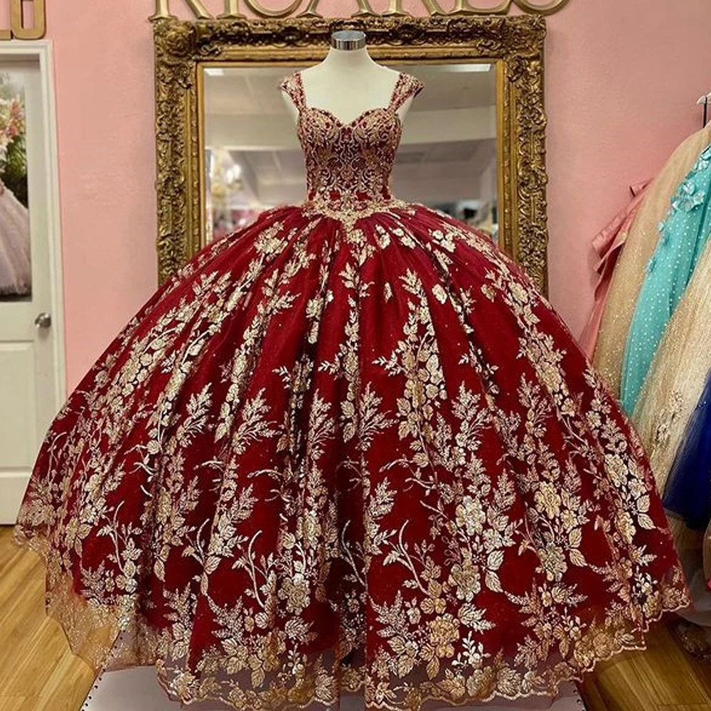 

Quinceanera Dress Ball Gown Formal Prom Beaded Lace Appliques Graduation Gowns Princess Sweet 15 16 Dresses