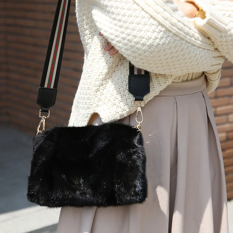 Women's Premium Fur Square Bag High Quality Mink Fur Casual Small Square Bag Crossbody Strap Design Simple Crossbody Bag