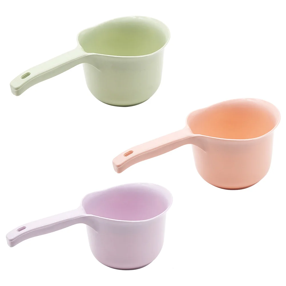 3pcs Kitchen Long Handle Water Ladle Plastic Bathroom Bailer Water Scoop Home Accessories (Mixed Colors)
