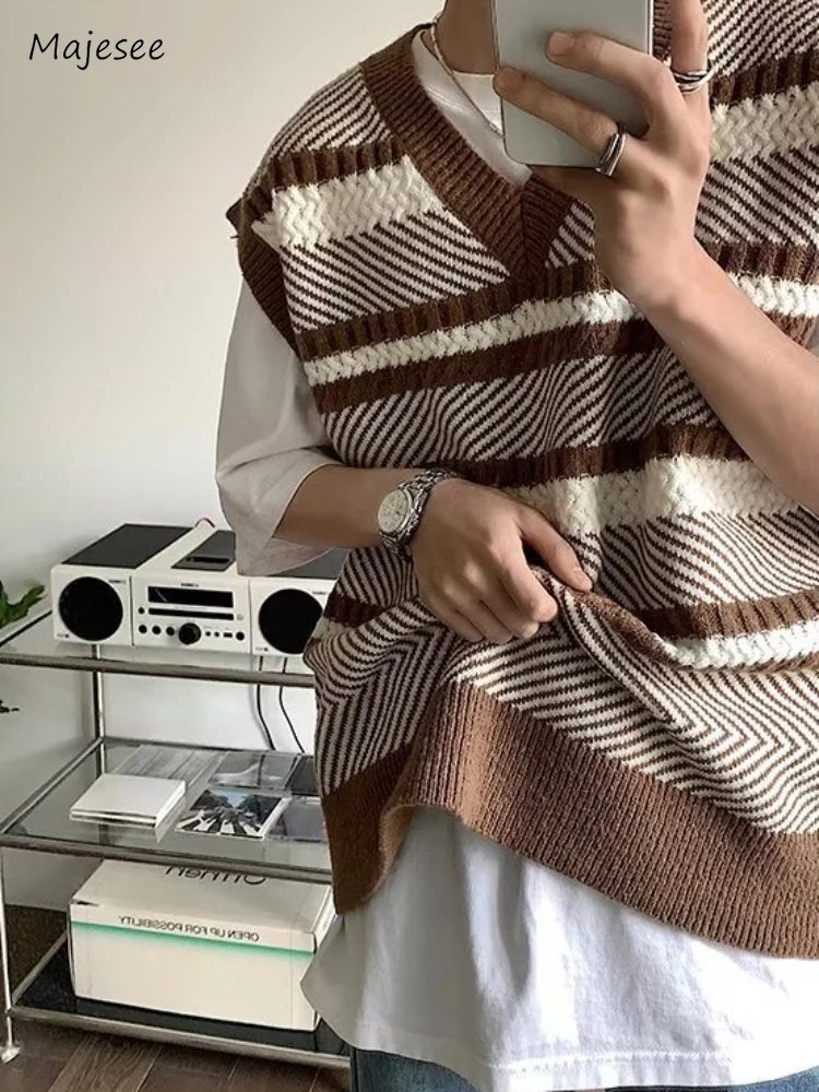 

Knitted Sweater Vests Men Autumn Retro Panelled Chic Striped Stylish Baggy Sleeveless Lounge Wear Hong Kong Style Temperament
