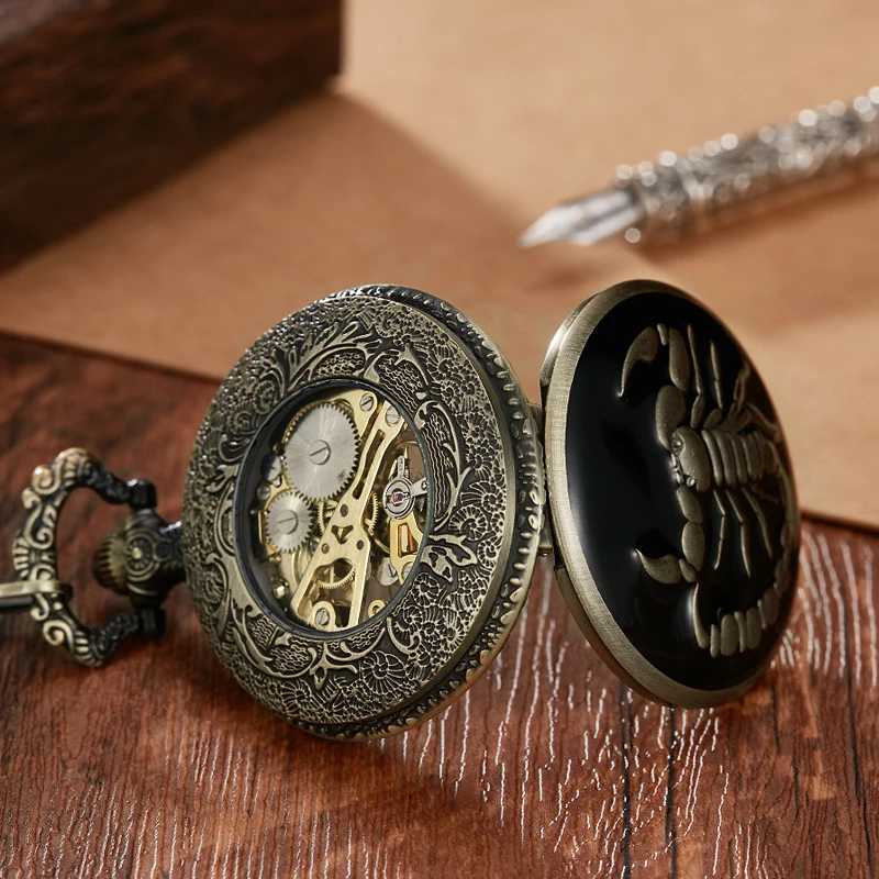 Unique Cool Scorpion Pocket Watch Skeleton Steampunk Mechanical Fob Watches Vintage Clock Pendant Necklace Hand-winding