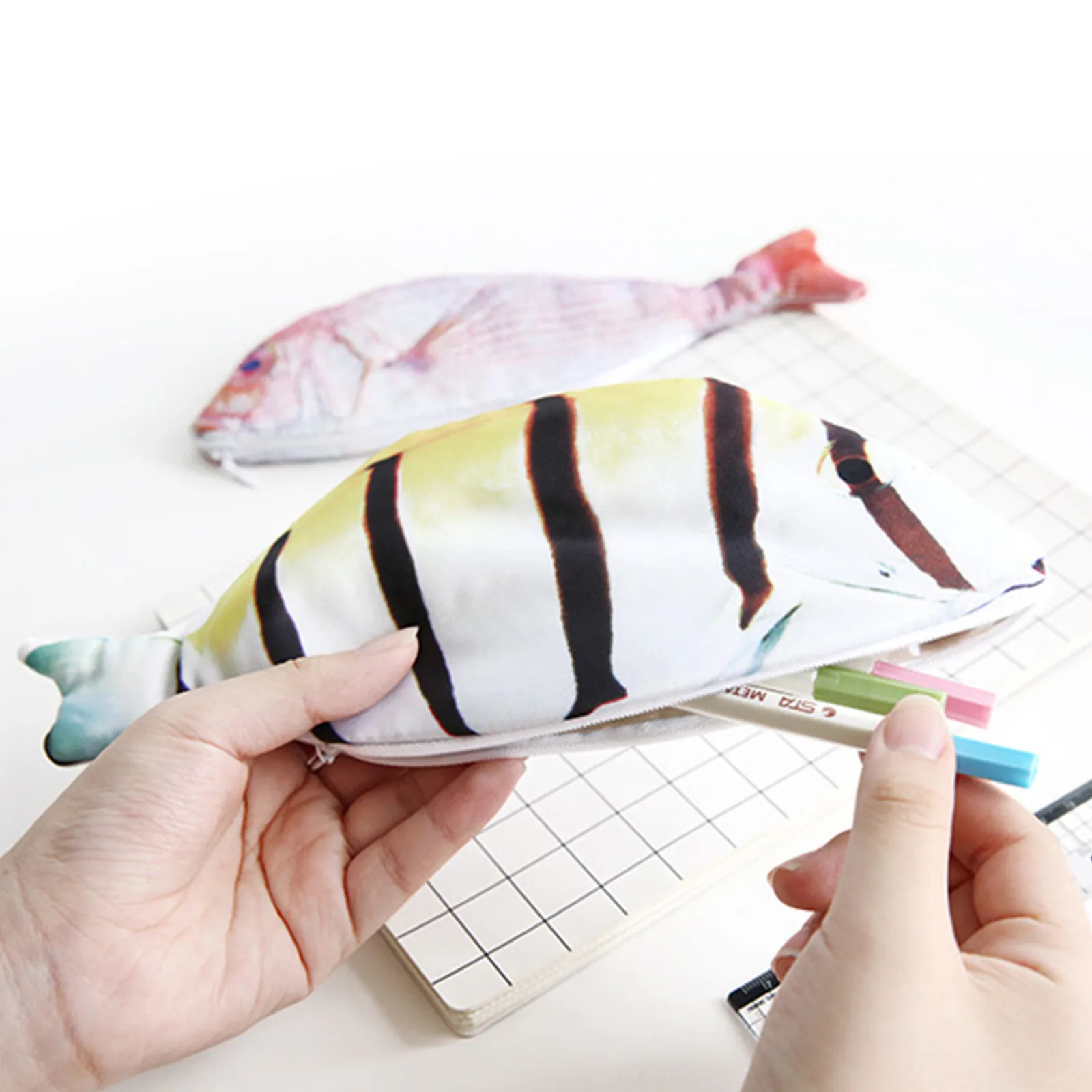 Wholesale Kawaii Nylon Simulated Fish Realistic Fish Pencil Case Novelty Bag  For Girls, Perfect For Office And School Supplies, Cute Stationery Gift  From Shelly_2020, $1.83