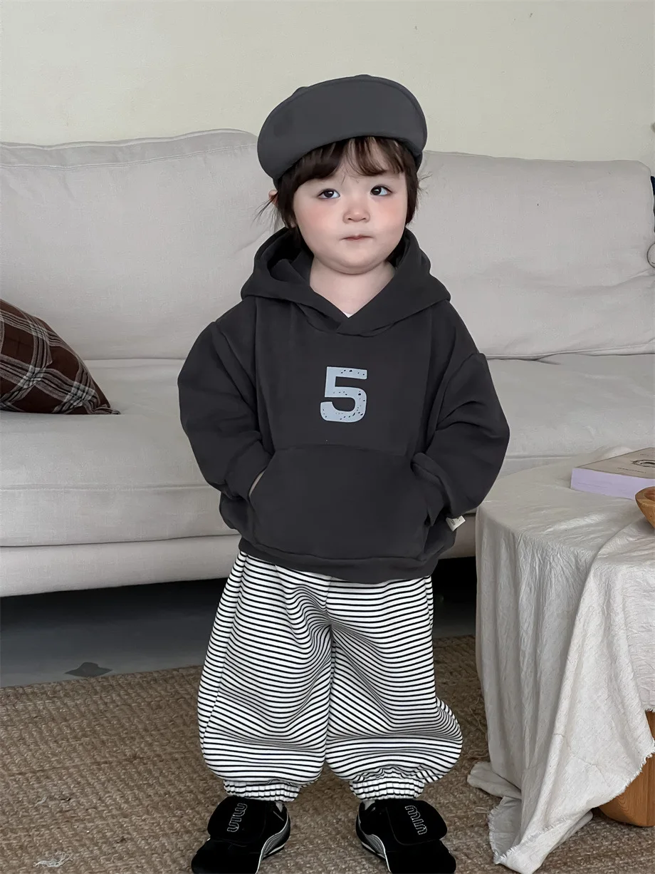 Description Picture 5 of item2025 Winter New Baby Plus Velvet Thick Hooded Sweatshirt Letter Print Infant Toddler Fleece Warm Tops Boys Girls Cotton Clothes