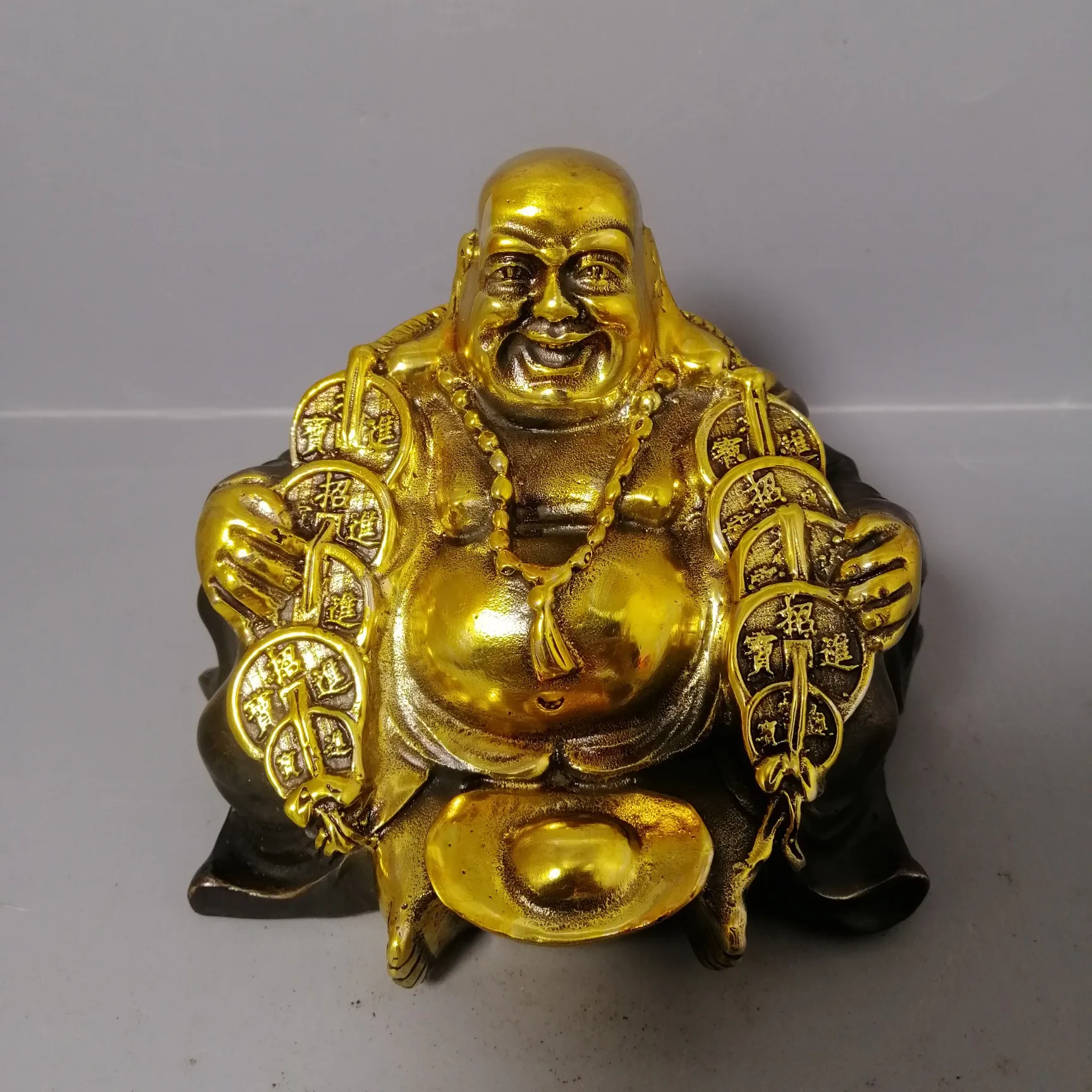 

China brass wealth with prayer beads in hand Gold Maitreya lucky Bronze gilding Buddha statue metal handicraft decorations