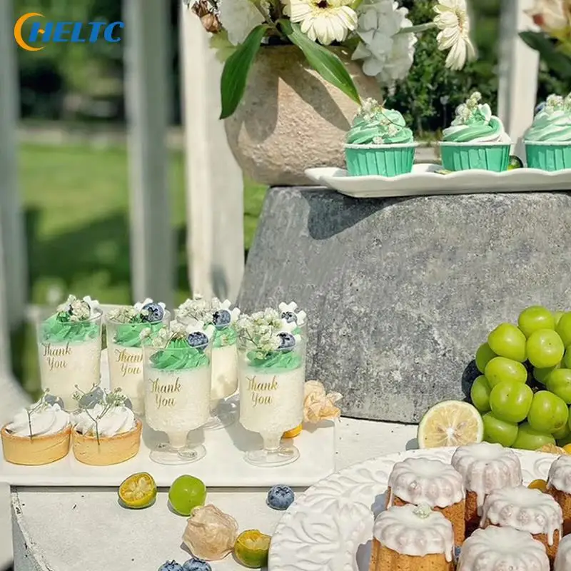 Ciotola Di Dessert Della Coppa Gelato Fotografia Stock - Immagine Di Ghiaccio, Italiano: 88561382