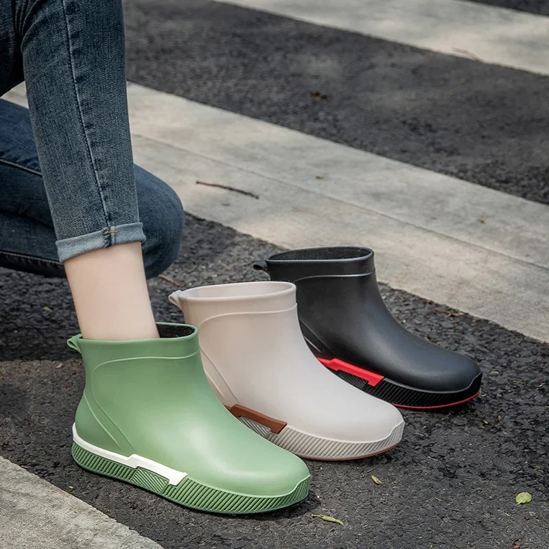 New Casual Versatile Rain Boots Non-slip Wear-resistant Fashion Warm Outer Wear Water boots Rain Boots Women's Waterproof Shoes