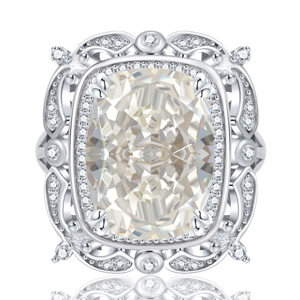 

Женское кольцо из серебра 100% пробы с сапфиром, 10 х14 мм