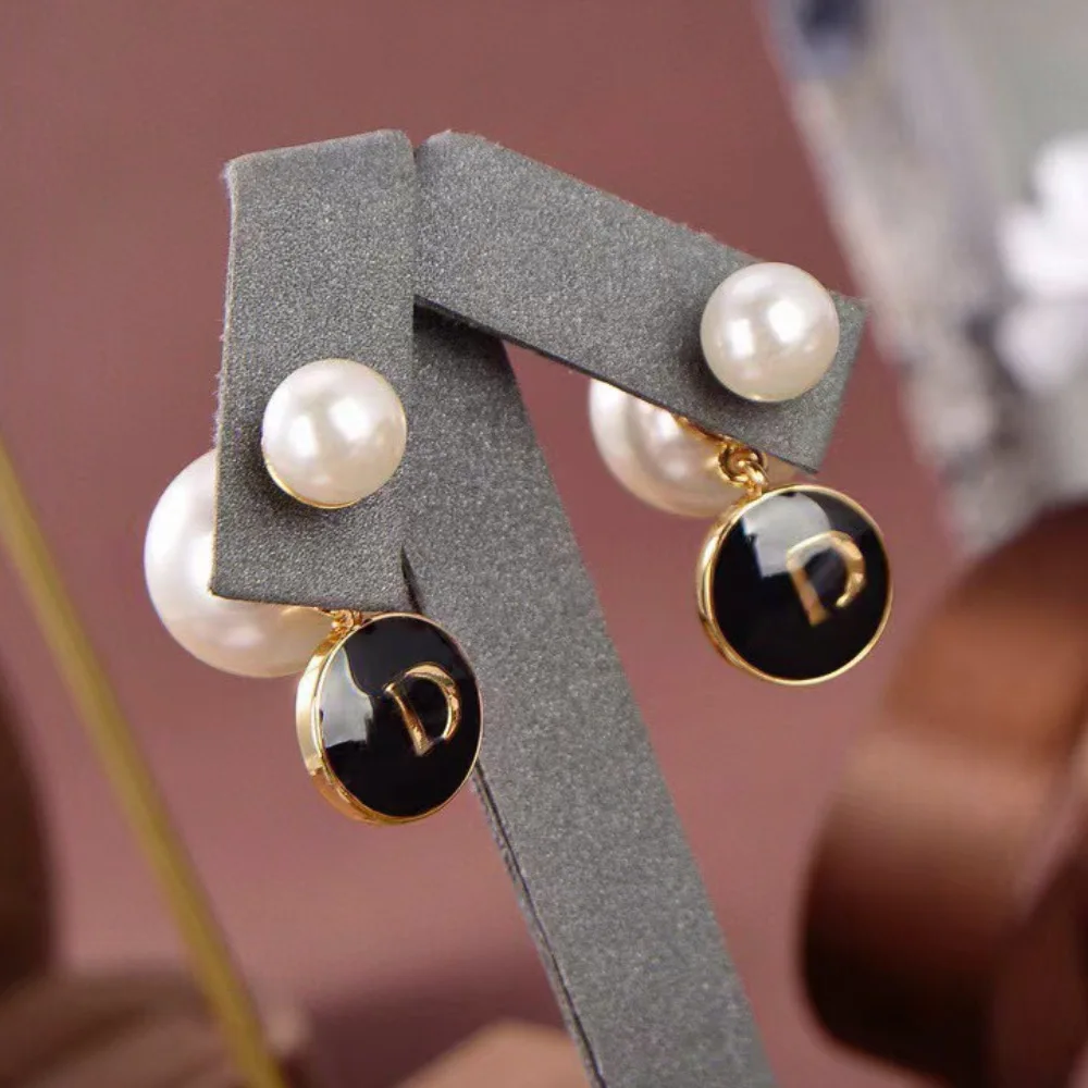 Luxury Earrings 2024 New Fashion Jewelry Correct Letter Design Classic Women's Jewelry High Quality Earrings Wedding Gift