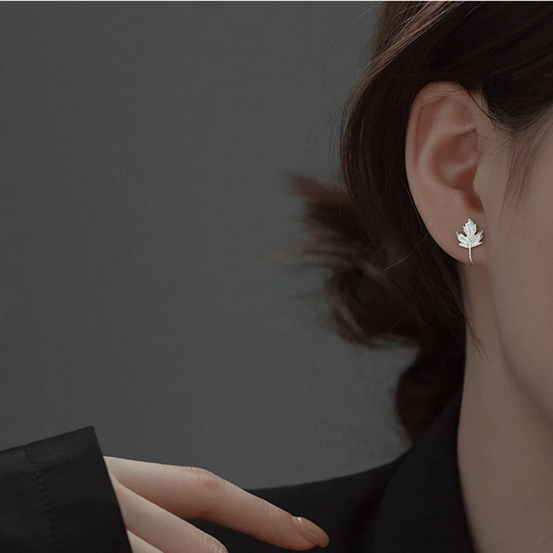 Maple Leaf Ear Bone Clip No Pierced Earrings Female Jewelry