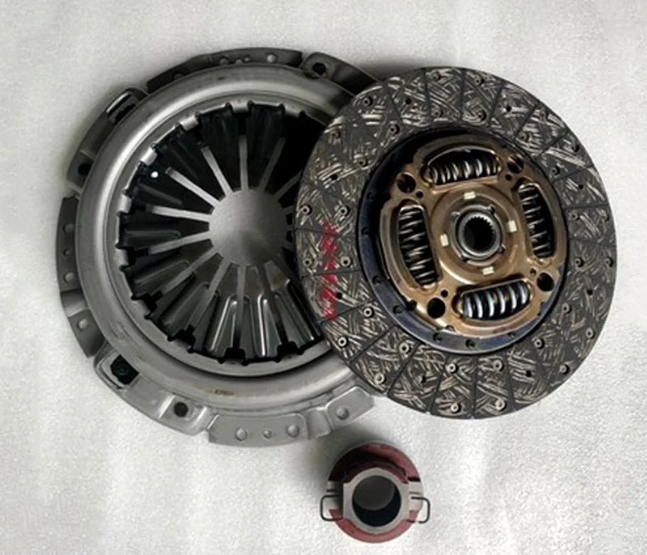 Clutch Kit Clutch Cover/ Disc / Bearing for Foton tunland Cummins 2.8