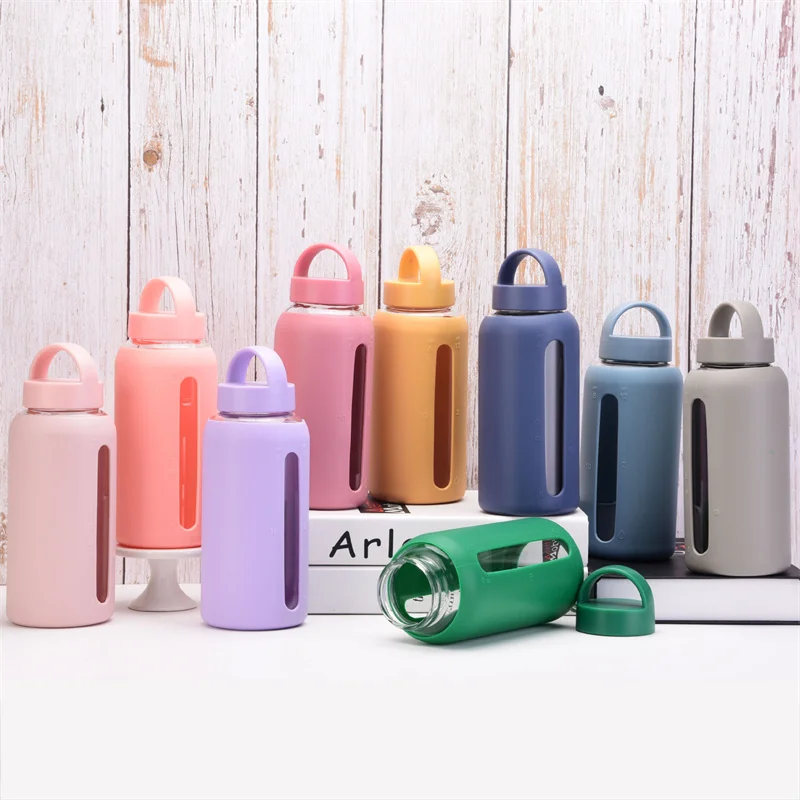 

800ml Glass Water Bottle Reusable Water Tracker Bottle with Handle Lid Motivational Gift Juice Milk Tea Cup For Team Gifts