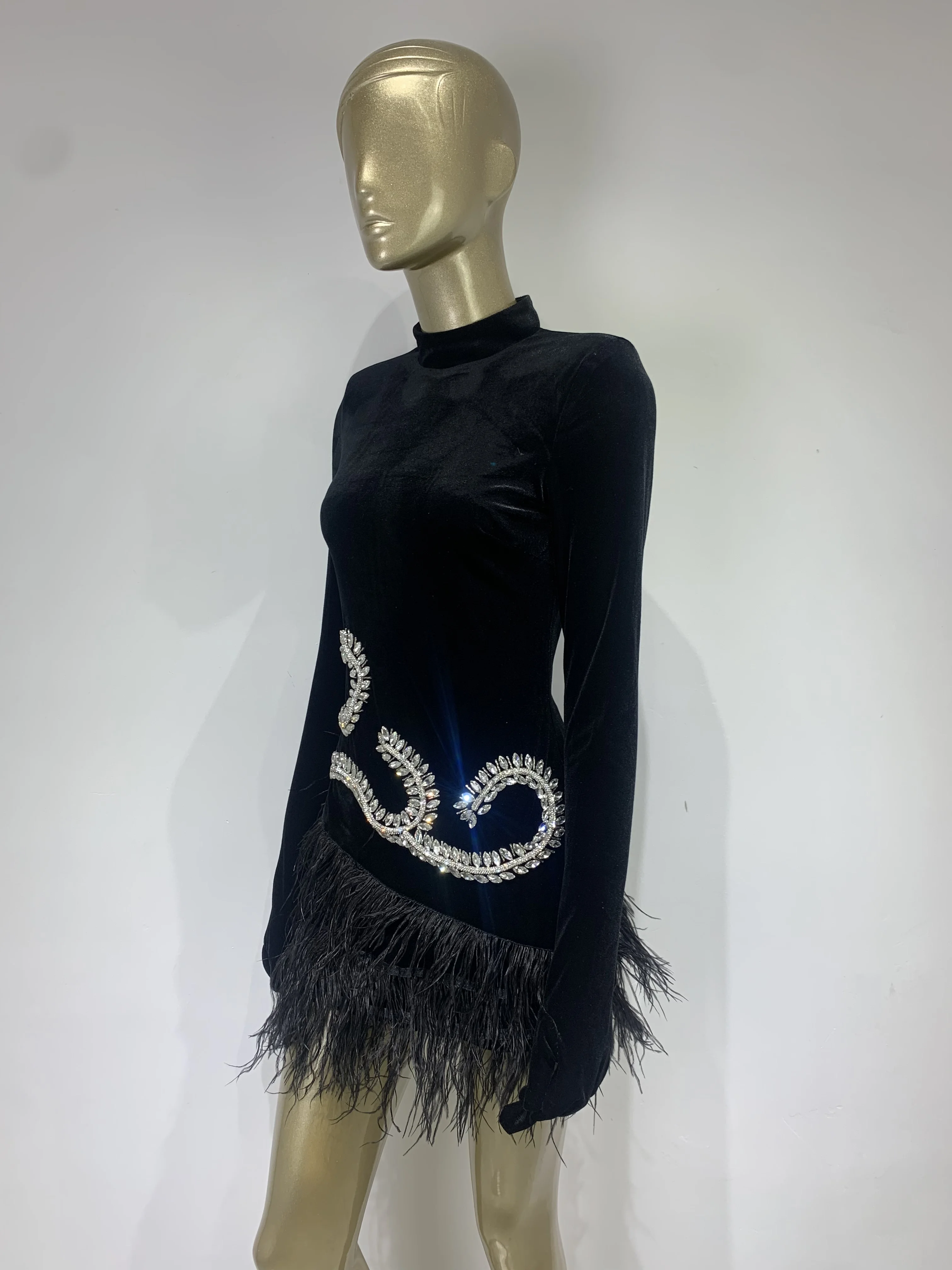 ブラックベルベットドレス 羽付き サイズM 見守っ