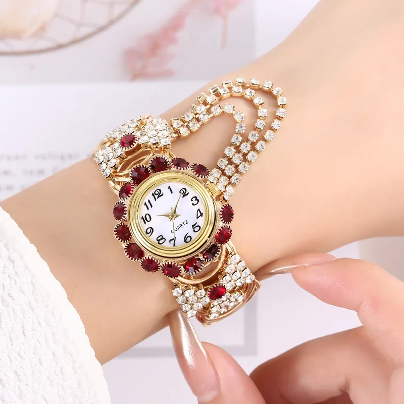 YIKAZE Luxury Women's Watches Gold Bangle Quartz Watch Hollow out Diamond Alloy Strap Ladies Bracelet Dress Wristwatch Clock 3