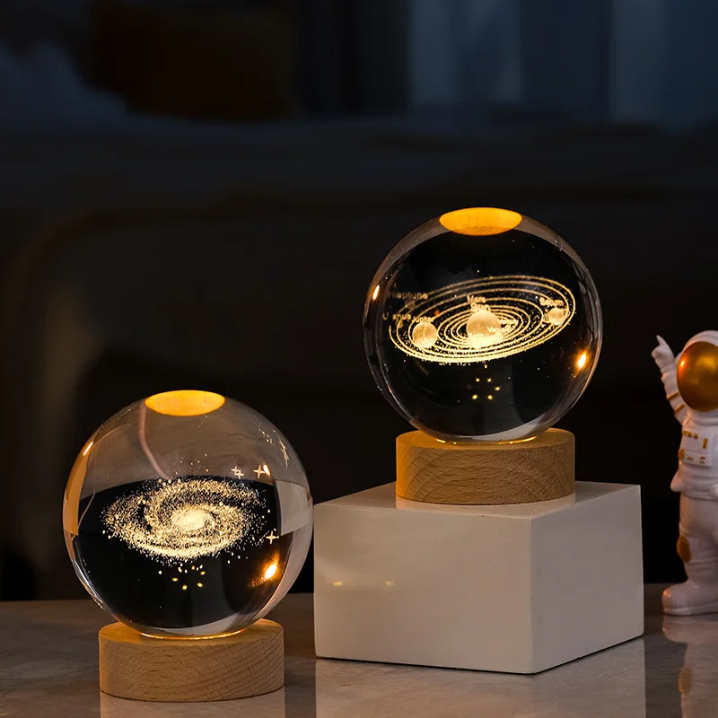 Lampada a proiezione a sfera di cristallo, modello pianeta, sfera di cristallo 3D con base in legno a LED, regalo per Natale, Ringraziamento, compleanno, decorazione per la casa e la stanza