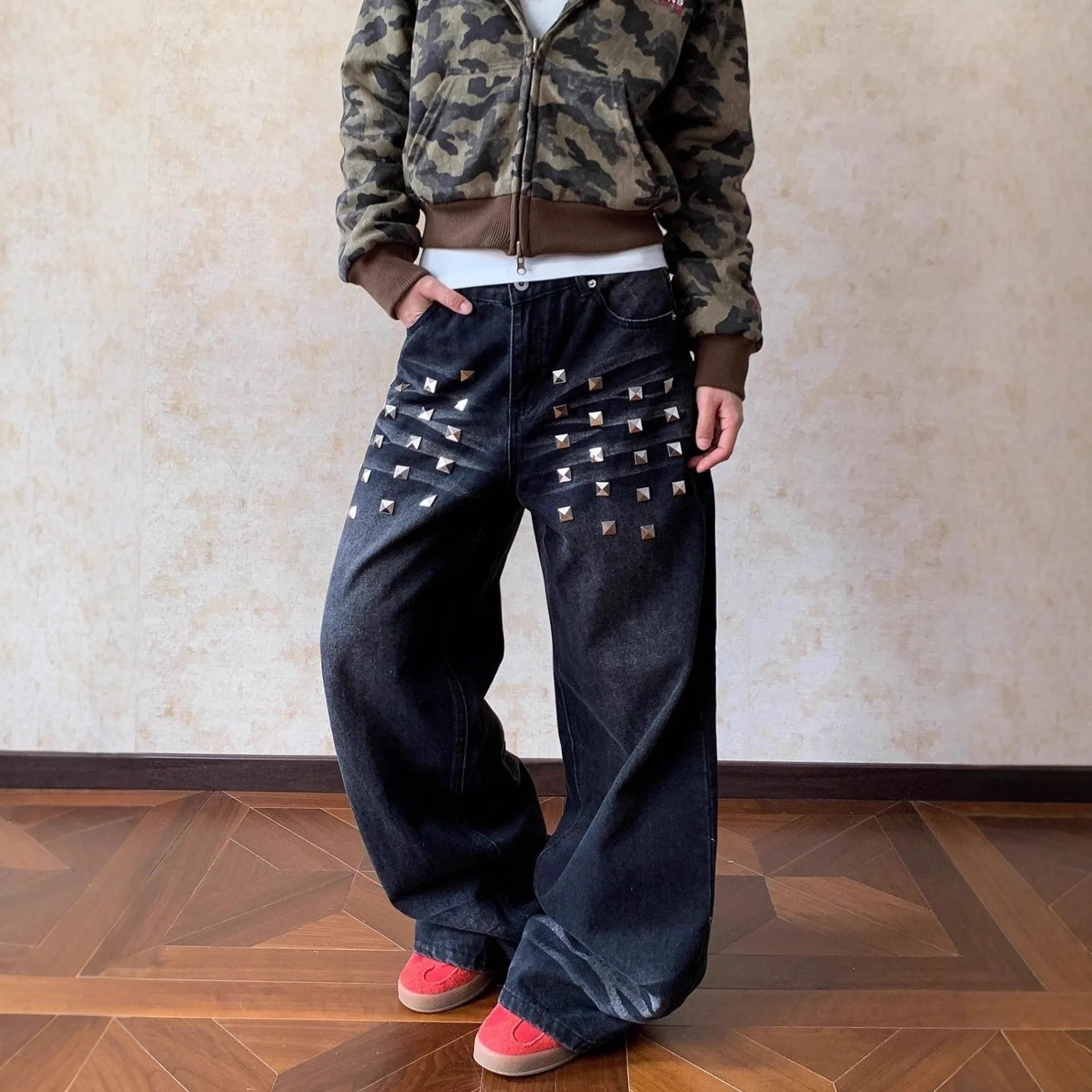 Pantalon en jean pour femme YKJDYK, coupe droite, délavé vintage, patchwork en denim avec embellissement par clous, style streetwear rétro américain