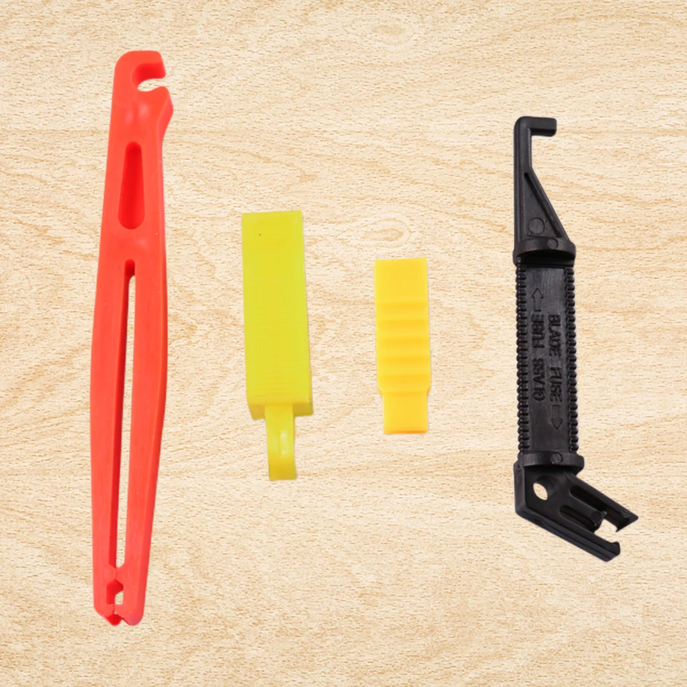 Automobile Fuse Clip 4Pcs Car Fuse Extractor Removal Tool Blade Remover for Car Holder Box Disassembly Tool