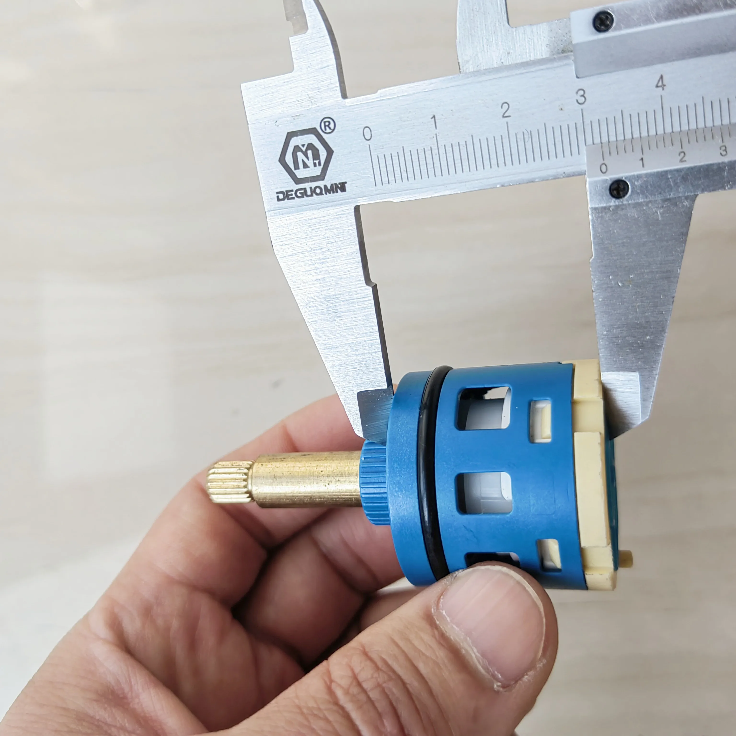 MTTUZK In-wall Concealed Shower Faucet Diverter Valve Cartridge 5hole Water Separator Valve Core Shower Faucet &Phi;36.5mm Cartridge