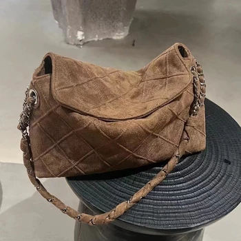 2025 New Autumn and Winter New Suede Rhombus Bag Medieval Underarm Bag Premium Chain Single Shoulder Large Capacity Tote Bag 1