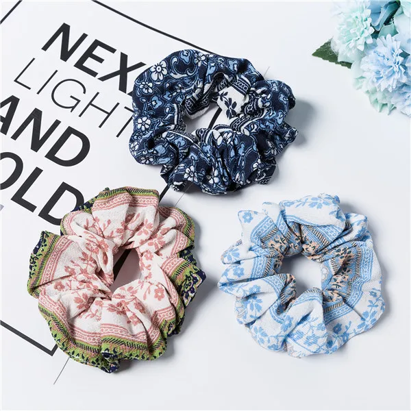 

New French retro simple letter large intestine circle hair ring cloth head rope tie hair ornaments