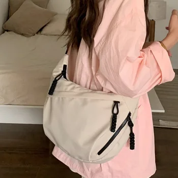 Borse a tracolla in nylon di grande capacità Nuova borsa a tracolla per pendolarismo casual e versatile Borsa hobo a tracolla sportiva leggera