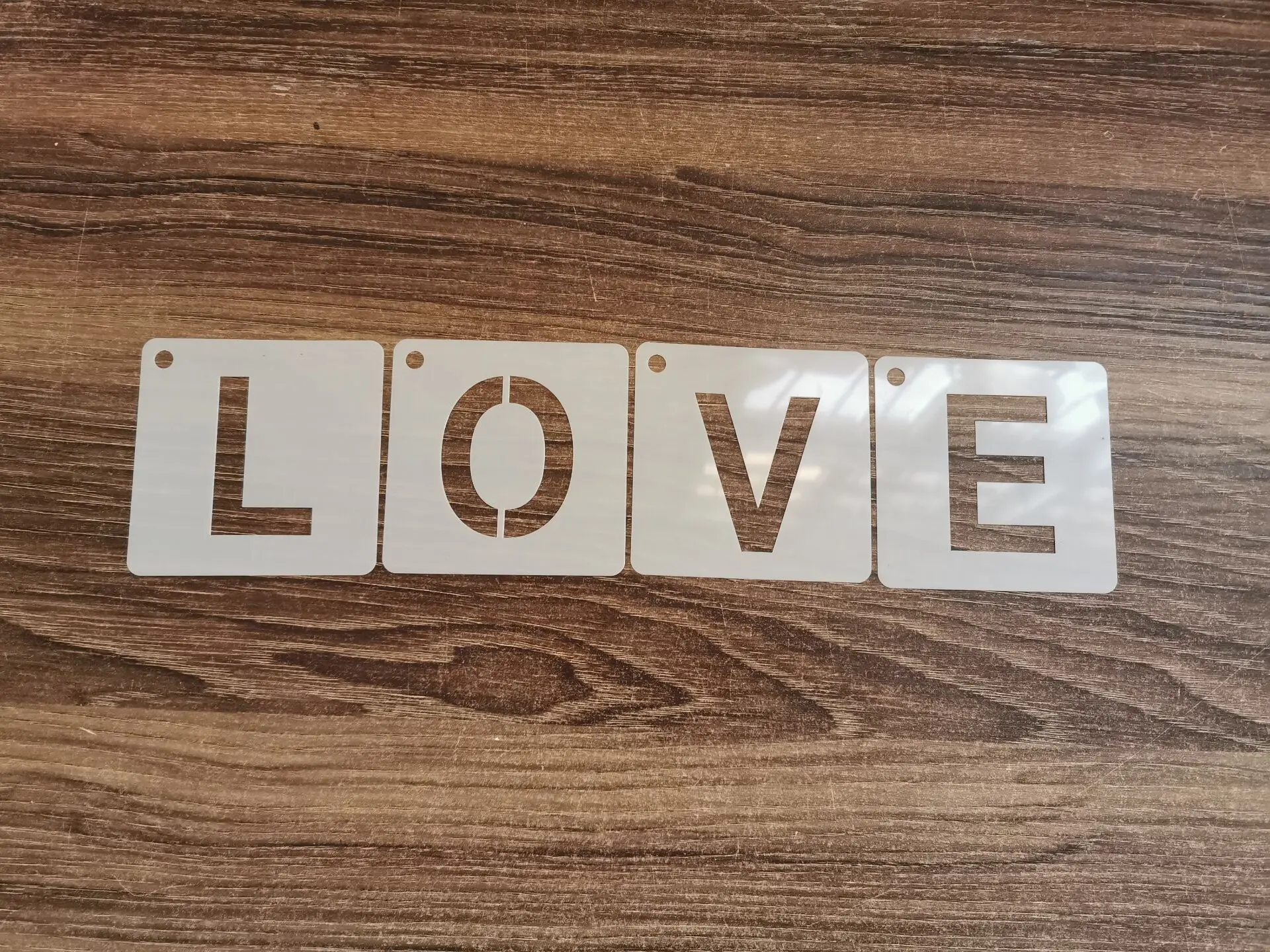 26pc 영어 알파벳 스텐실 DIY 벽 레이어링 그림 템플릿 장식 스크랩북 엠보싱 용품 8cm