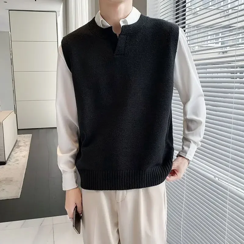 Suéteres de punto para hombres Chaleco sin mangas Ropa para hombre Cuello en V blanco Suave Moda coreana Un producto más vendido 2024 X