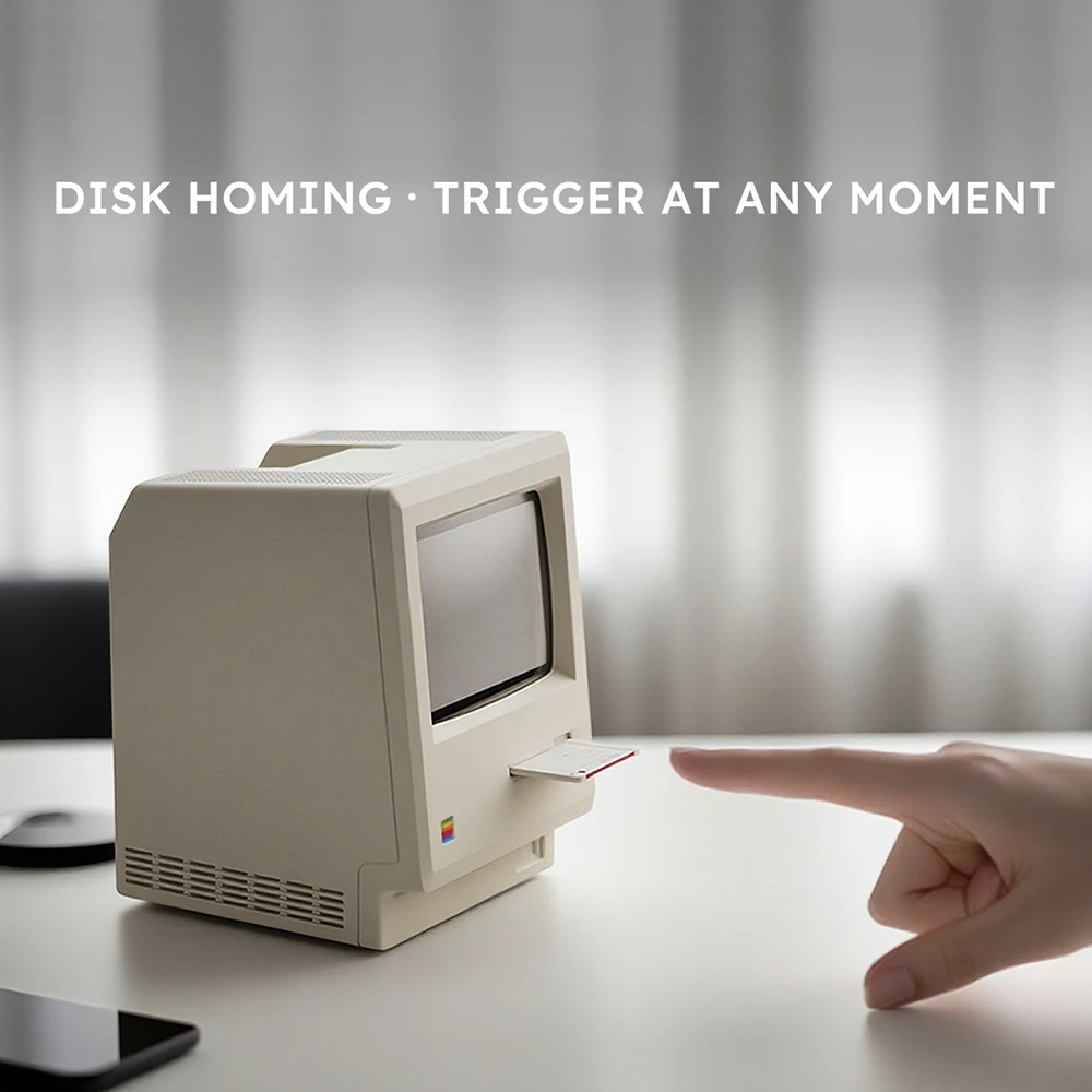 レトロなマッキントッシュスタイルのデジタル目覚まし時計