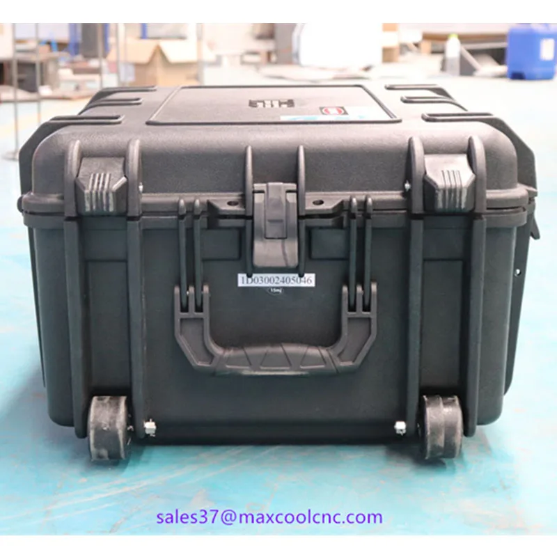 New Technology Handheld Suitcase Laser Cleaner Portable Precision for Rust Removal / Laser Clean Wood Surface 5