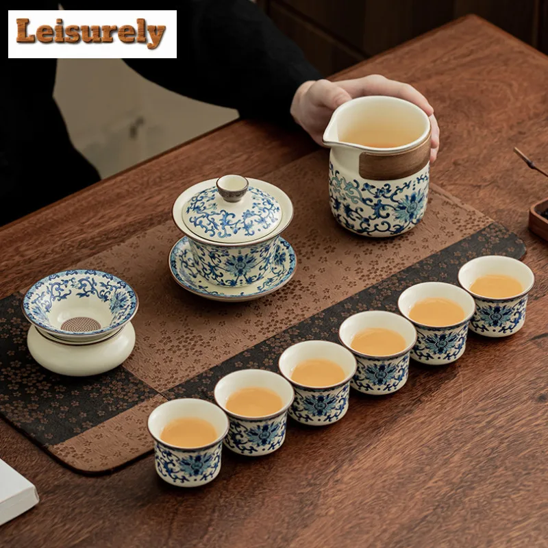 Chinese Ru Kiln Blue And White Ceramic Tea Set Exquisite Tea Infusers Klit Kung Fu Tea Cup Portable Teapot Gaiwan Tea Cups Gifts