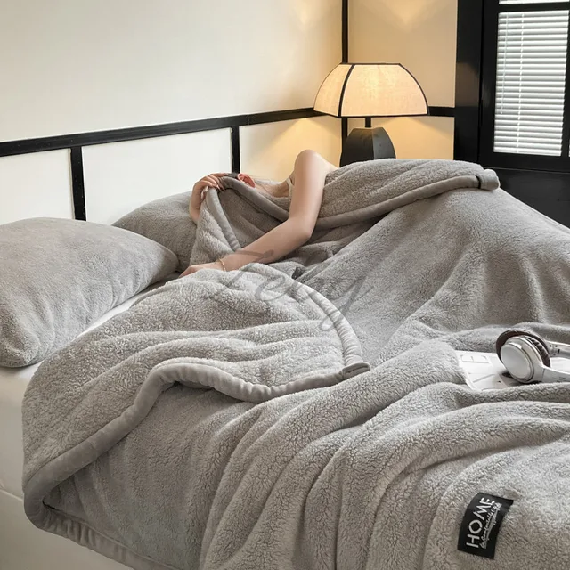 New Grade A Half Sides Fleece Autumn Winter Warmth Blankets Soft Fluffy Keep Warm Sofa Blankets for Throw Napping Shawl Blanket 3