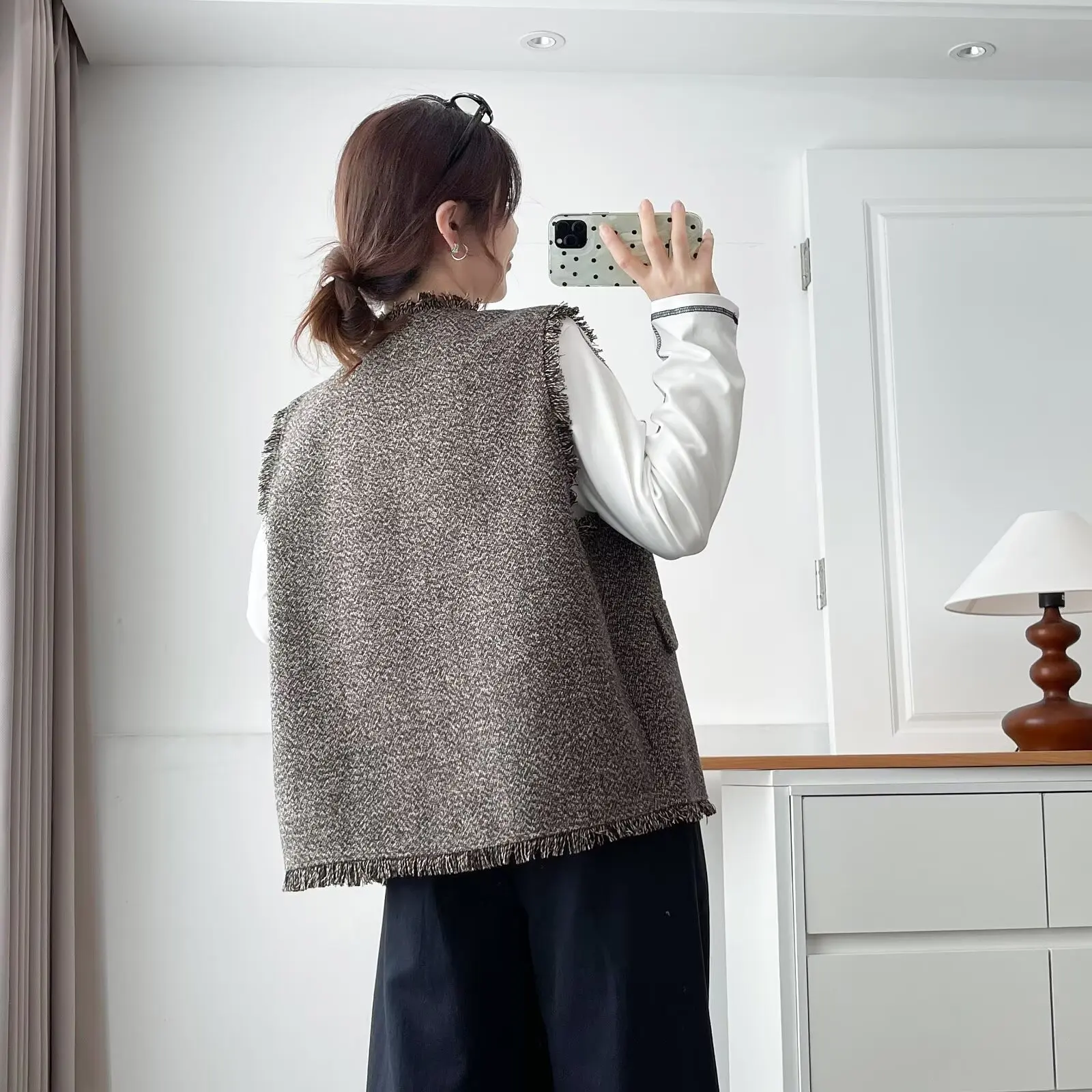 Plus Size Women's Sleeveless Vest Stylish Fringed Autumn 2025 Casual V-Neck Waistcoat 2535