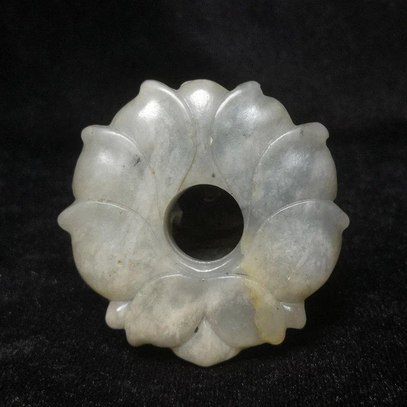 

Old Chinese Jade Hand Carved Lucky lotus Flower Statue Pendant Gift Collection