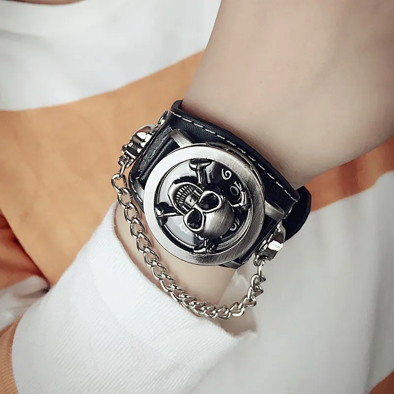Luxury Men's Watch with Stylish Large Dial Design, Silver 3D Scorpion Skull Quartz Clock Military Watch Reloj 2