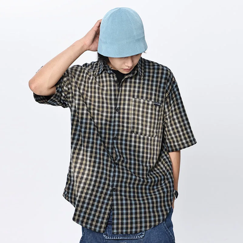 

Streetwear Contrast Color Plaid Sprayed Color Short Sleeve Shirt for Men Oversized Lapel Button Summer Couple Shirts 2 Colors