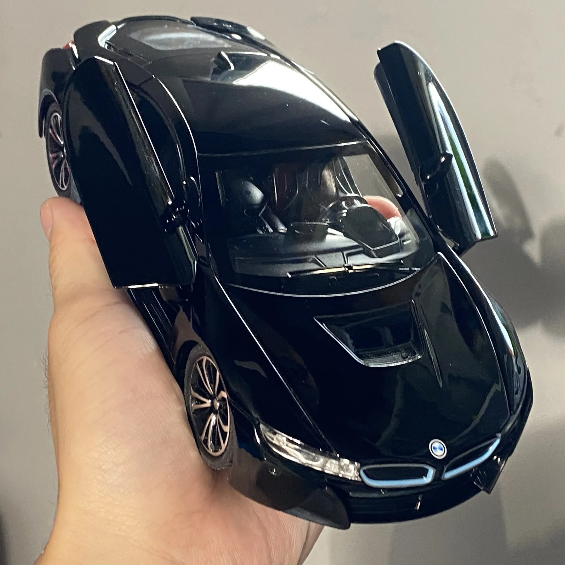 BMW I8 Super Hybrid Coupe Alloy Sports Car Model - High Simulation with Sound and Light Features